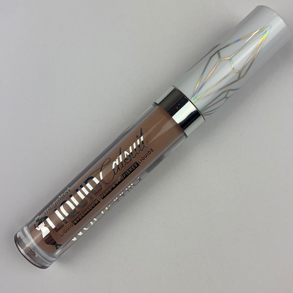 🔥5/$25🔥Wet n Wild Catsuit Liquid Eyeshadow 572 Putty in my Hands
